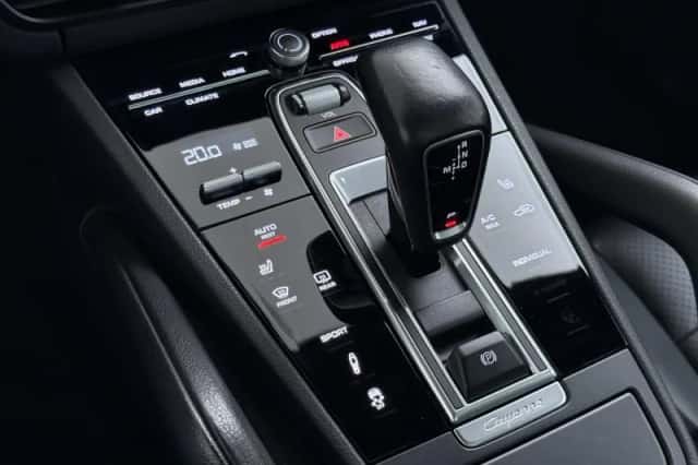 Porsche Cayenne (2018) thumbnail 15
