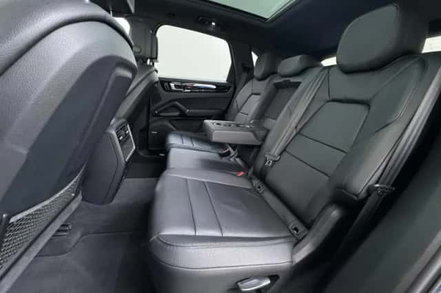 Porsche Cayenne (2018) thumbnail 29