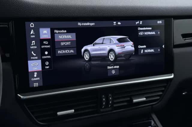 Porsche Cayenne (2018) thumbnail 40