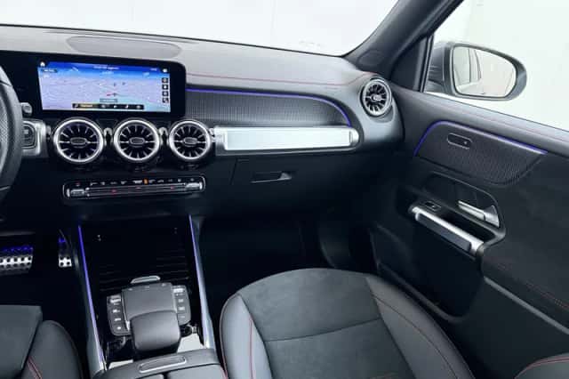 Mercedes-Benz EQB (2024) thumbnail 22