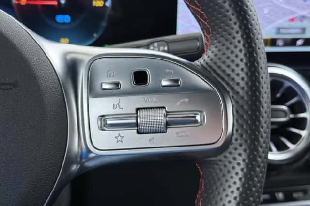 Mercedes-Benz EQB (2024) thumbnail 26