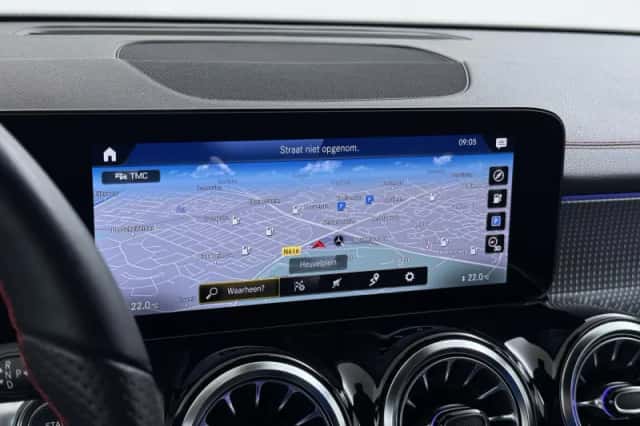 Mercedes-Benz EQB (2024) thumbnail 32