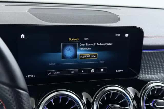 Mercedes-Benz EQB (2024) thumbnail 34