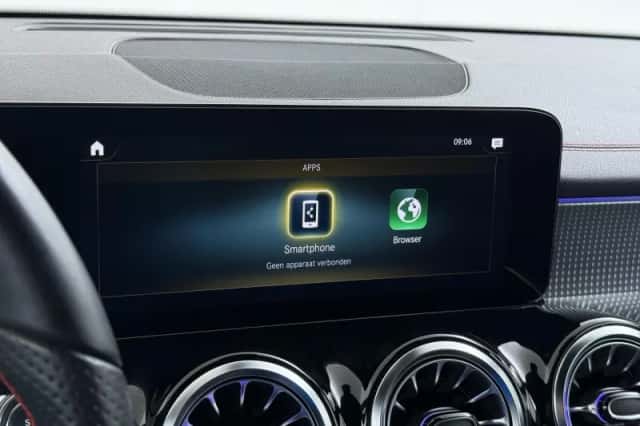 Mercedes-Benz EQB (2024) thumbnail 35