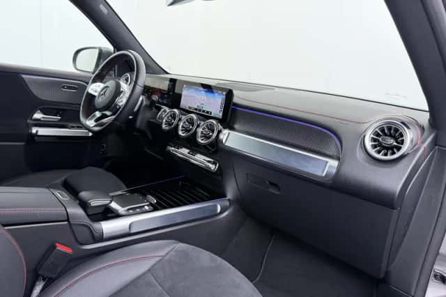 Mercedes-Benz EQB (2024) thumbnail 37