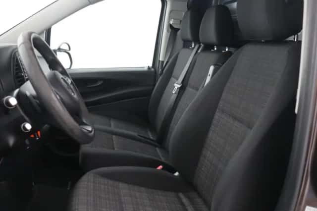 Mercedes-Benz Vito (2018) thumbnail 14