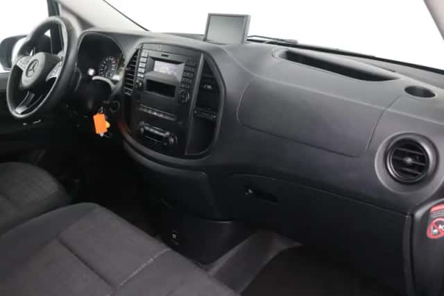 Mercedes-Benz Vito (2018) thumbnail 15