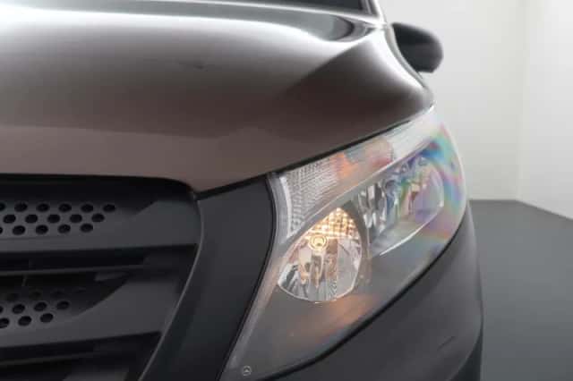 Mercedes-Benz Vito (2018) thumbnail 10