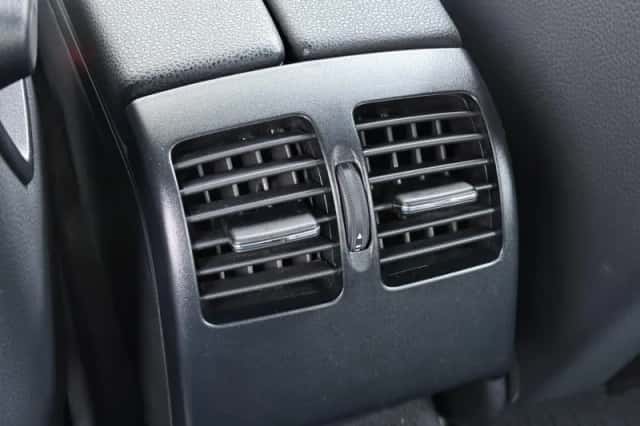 Mercedes-Benz C-Klasse (2009) thumbnail 19