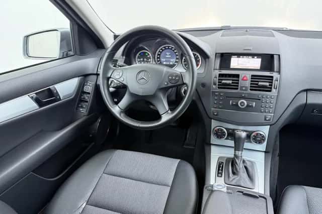 Mercedes-Benz C-Klasse (2009) thumbnail 21