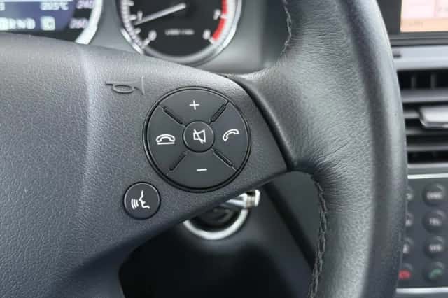 Mercedes-Benz C-Klasse (2009) thumbnail 25