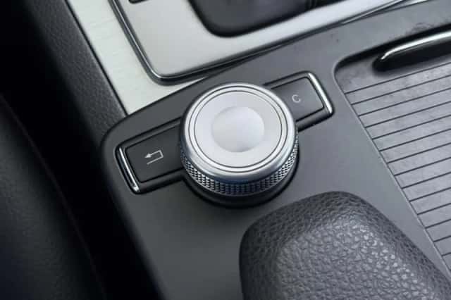 Mercedes-Benz C-Klasse (2009) thumbnail 32