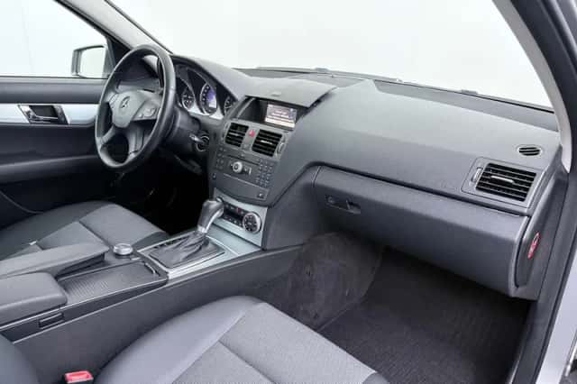 Mercedes-Benz C-Klasse (2009) thumbnail 33