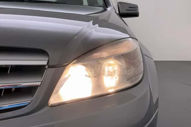 Mercedes-Benz C-Klasse (2009) thumbnail 10