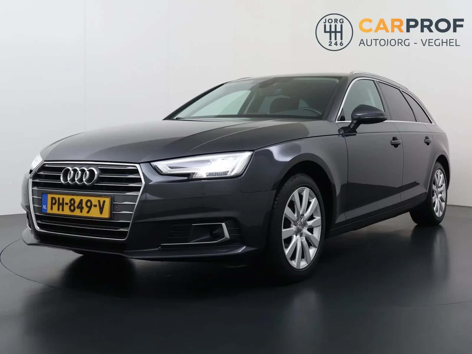 Audi A4 (2017) — foto 1