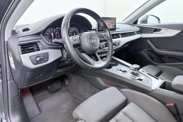 Audi A4 (2017) thumbnail 13