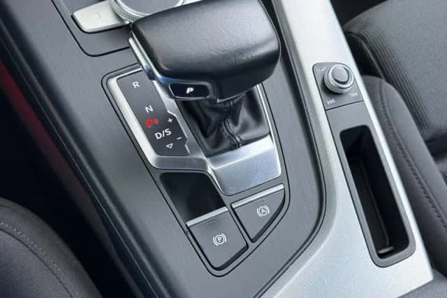 Audi A4 (2017) thumbnail 34