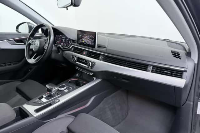 Audi A4 (2017) thumbnail 35