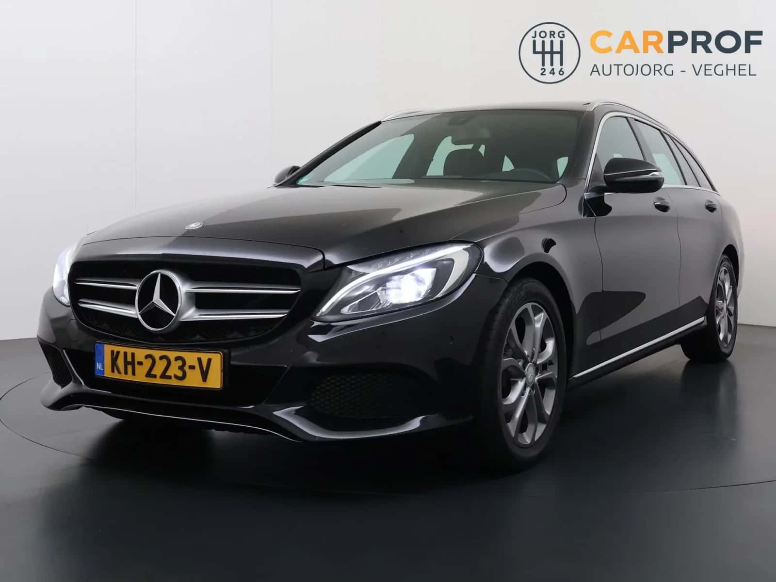 Mercedes-Benz C-Klasse (2016) — foto 1