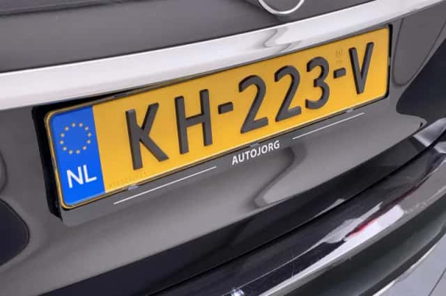 Mercedes-Benz C-Klasse (2016) thumbnail 17