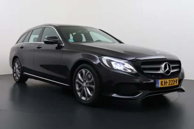 Mercedes-Benz C-Klasse (2016) thumbnail 4