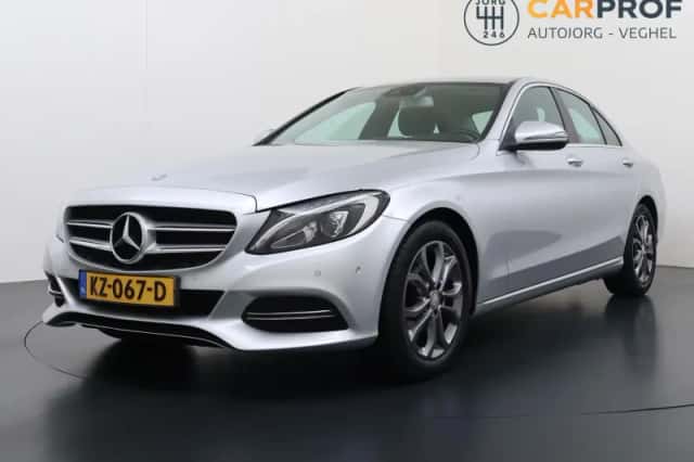 Mercedes-Benz C-Klasse (2016) thumbnail 1