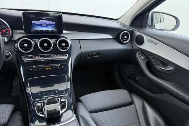 Mercedes-Benz C-Klasse (2016) thumbnail 23