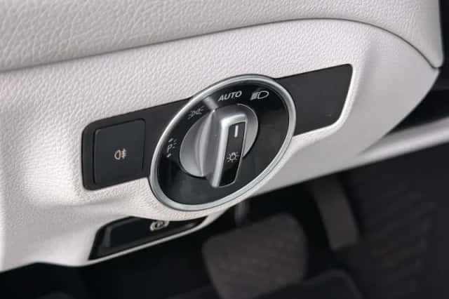 Mercedes-Benz CLA-Klasse (2013) thumbnail 15