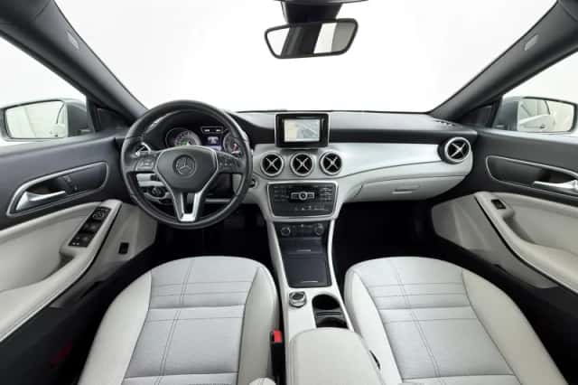 Mercedes-Benz CLA-Klasse (2013) thumbnail 18
