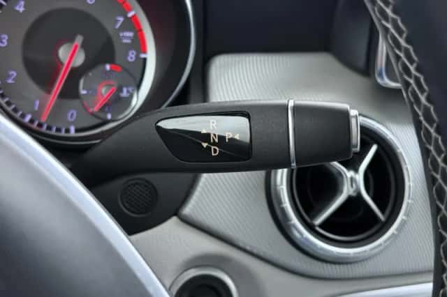 Mercedes-Benz CLA-Klasse (2013) thumbnail 22