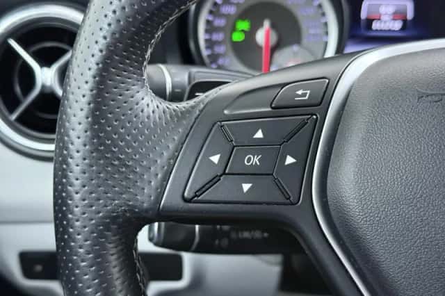 Mercedes-Benz CLA-Klasse (2013) thumbnail 23