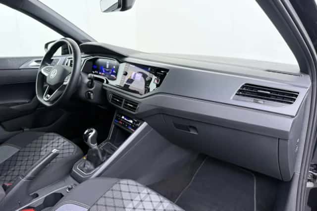 Volkswagen Polo (2023) thumbnail 5