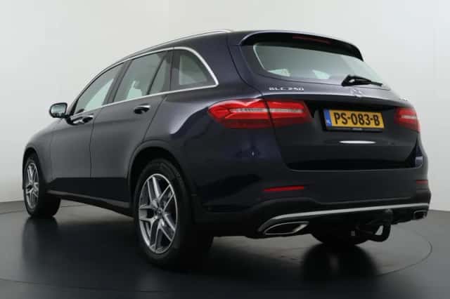 Mercedes-Benz GLC-Klasse (2017) thumbnail 2