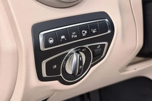 Mercedes-Benz GLC-Klasse (2017) thumbnail 10