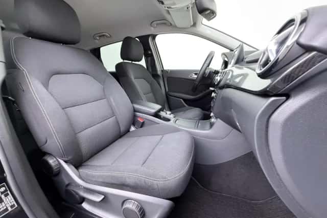 Mercedes-Benz B-Klasse (2012) thumbnail 13