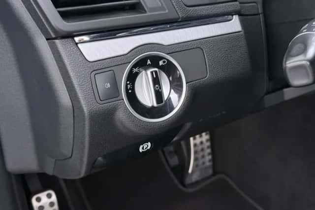 Mercedes-Benz E-Klasse (2010) thumbnail 24