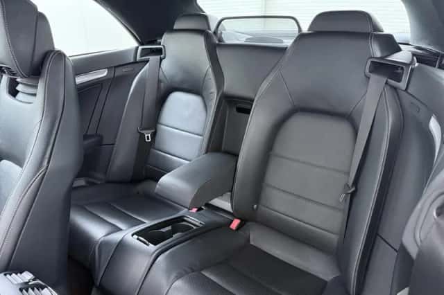 Mercedes-Benz E-Klasse (2010) thumbnail 25