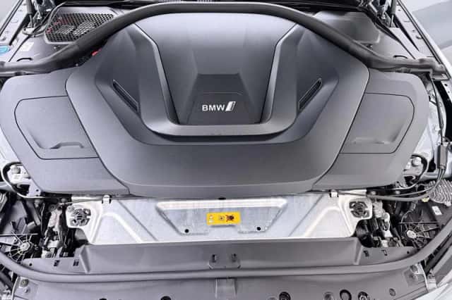 BMW i4 (2023) thumbnail 13