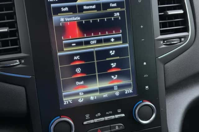 Renault Mégane (2020) thumbnail 34
