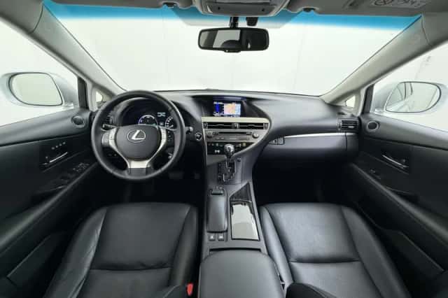 Lexus RX (2016) thumbnail 22