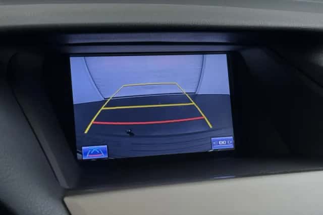 Lexus RX (2016) thumbnail 35