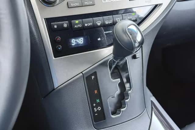 Lexus RX (2016) thumbnail 36