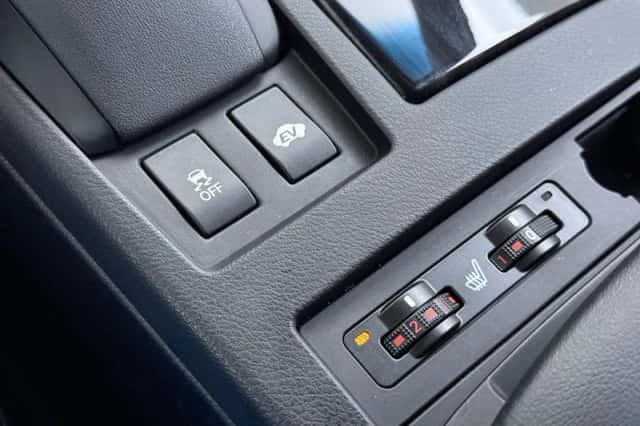 Lexus RX (2016) thumbnail 38