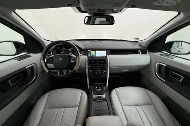 Land Rover Discovery Sport (2017) thumbnail 19