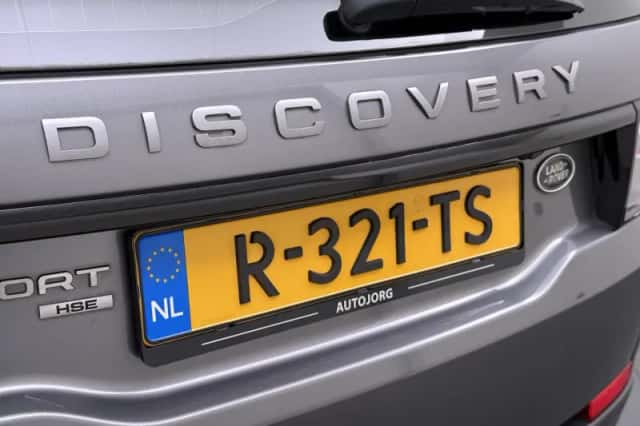 Land Rover Discovery Sport (2017) thumbnail 6