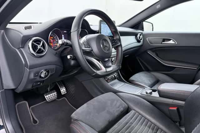 Mercedes-Benz GLA-Klasse (2018) thumbnail 14