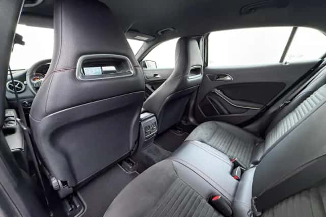 Mercedes-Benz GLA-Klasse (2018) thumbnail 17