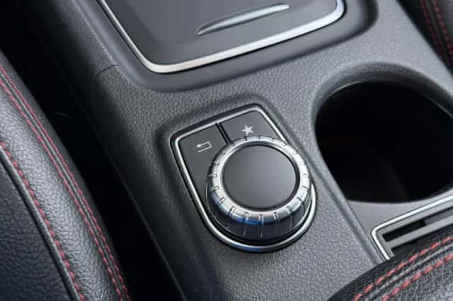 Mercedes-Benz GLA-Klasse (2018) thumbnail 35