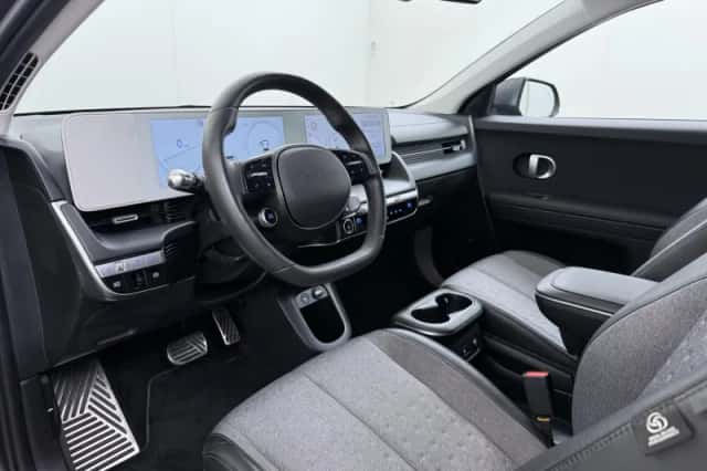 Hyundai Ioniq 5 (2023) thumbnail 13