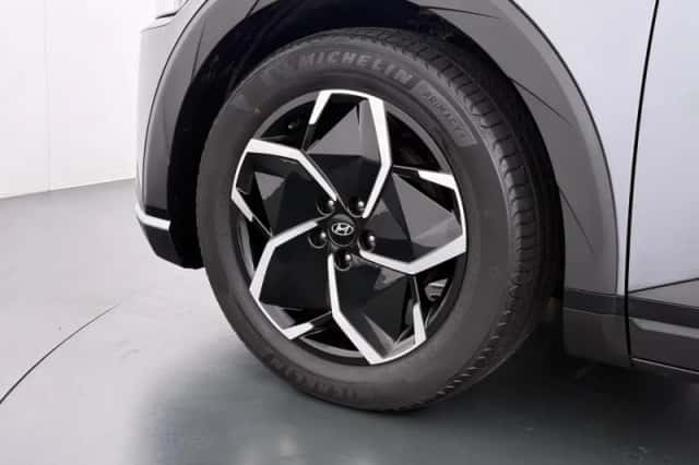 Hyundai Ioniq 5 (2023) thumbnail 10